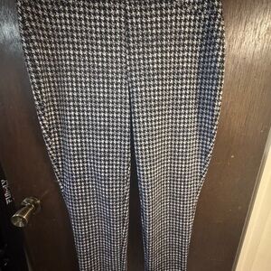 Michael Kors Black & White Houndstooth Leggings